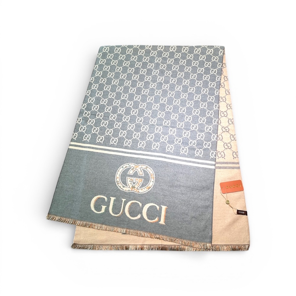 NWT Gucci Monogram Cashmere and Silk Double-sided Grey/Khaki Shawl